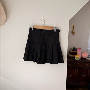 American Apparel Black Pleated Mini Skirt
